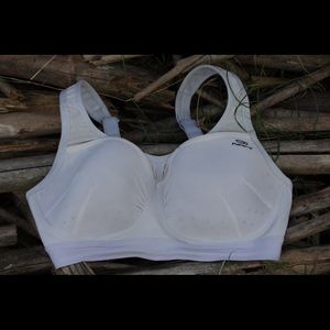 Decathlon sports bra